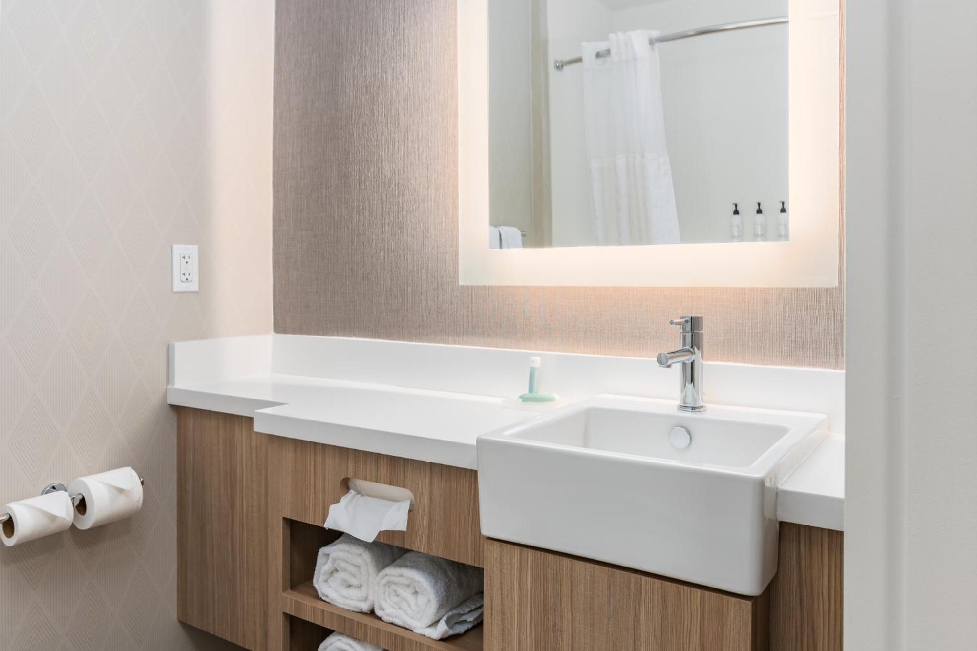 Springhill Suites By Marriott Freeport Brunswick Екстериор снимка
